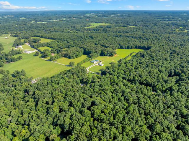 3701 Oakwood Church Rd, Cedar Hill, TN 37032
