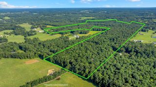 3701 Oakwood Church Rd, Cedar Hill, TN 37032