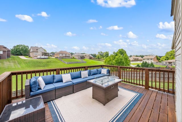 1192 Wicke Rd, Adams, TN 37010