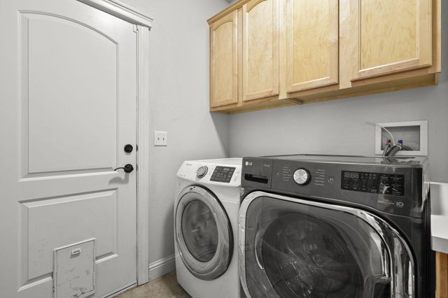 2022 Tarmac Road, Redding, CA 96003