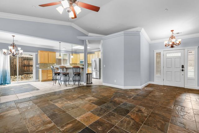 2022 Tarmac Road, Redding, CA 96003