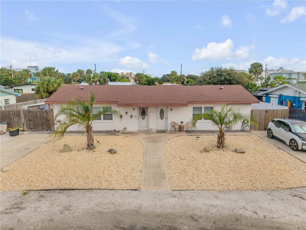 Image 2 of property listing at 410 CEDAR AVENUE, New Smyrna Beach, FL 32169