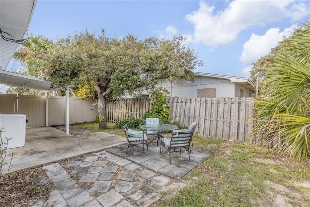 Image 50 of property listing at 410 CEDAR AVENUE, New Smyrna Beach, FL 32169