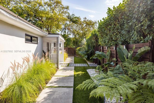 901 NE 82nd Ter, Miami, FL 33138