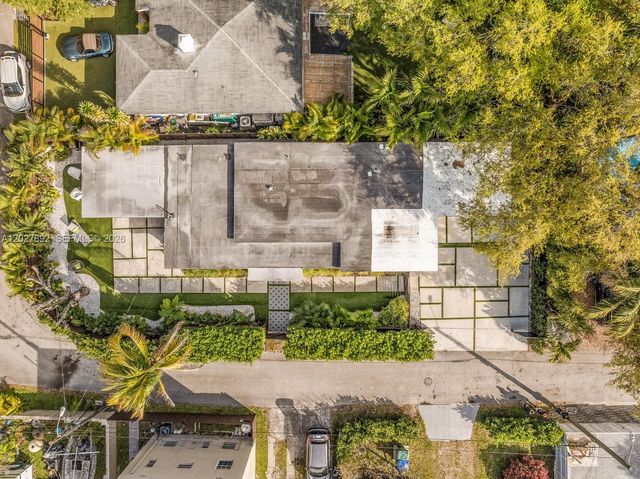 901 NE 82nd Ter, Miami, FL 33138