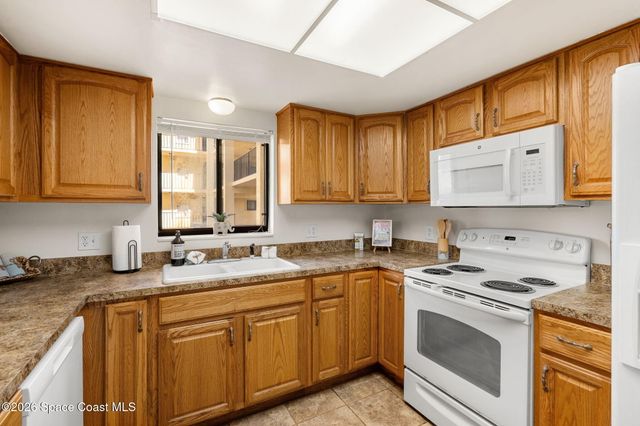 190 Escambia Lane 208, Cocoa Beach, FL 32931