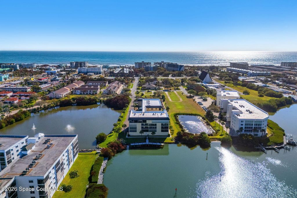 190 Escambia Lane 208, Cocoa Beach, FL 32931