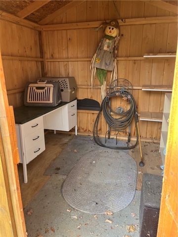 35 Emerald Dr, Pine Twp, PA 16127