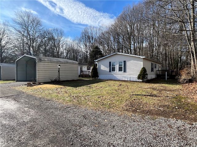 35 Emerald Dr, Pine Twp, PA 16127