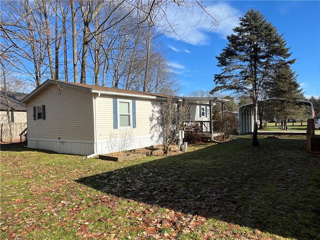 35 Emerald Dr, Pine Twp, PA 16127