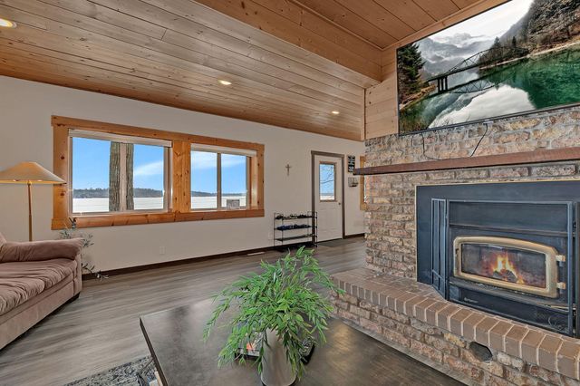 31574 Lowry Circle, Cushing, MN 56443