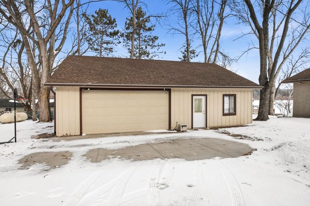 31574 Lowry Circle, Cushing, MN 56443