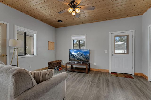 31574 Lowry Circle, Cushing, MN 56443