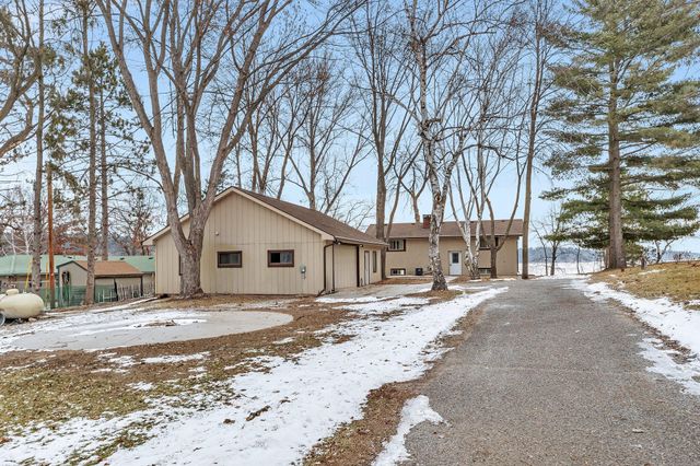 31574 Lowry Circle, Cushing, MN 56443