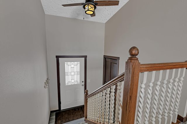 31574 Lowry Circle, Cushing, MN 56443