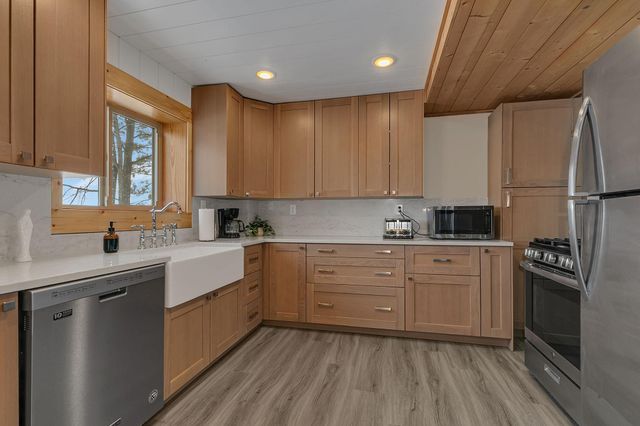 31574 Lowry Circle, Cushing, MN 56443