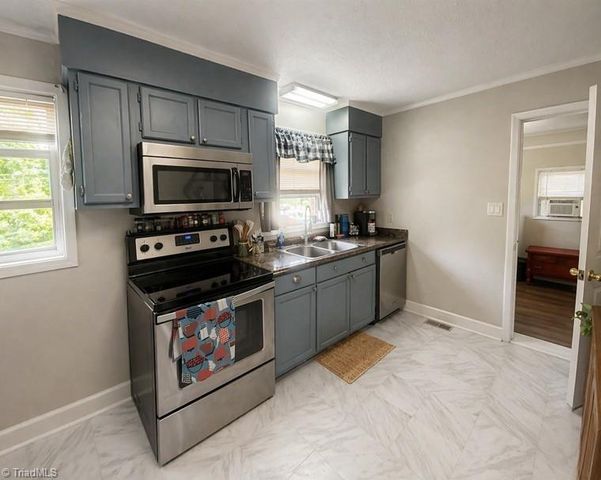 100 Linda Drive, Archdale, NC 27263