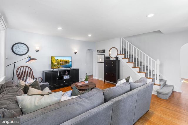 607 DARBY, Havertown, PA 19083
