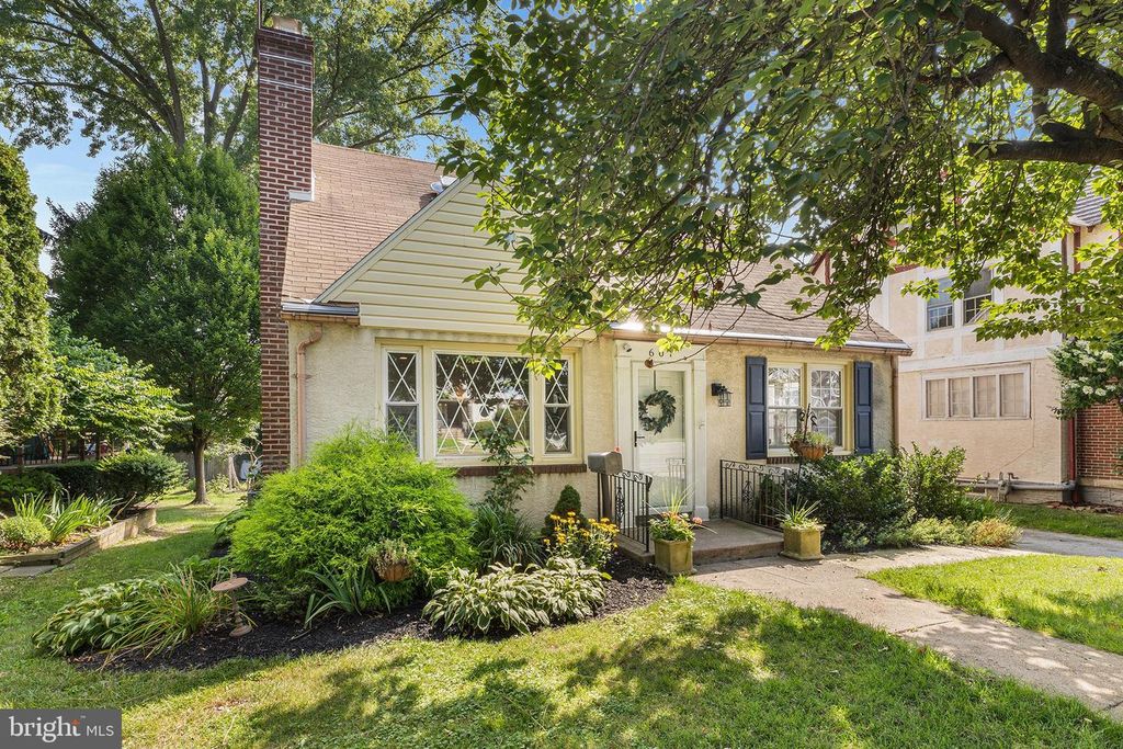 607 DARBY, Havertown, PA 19083
