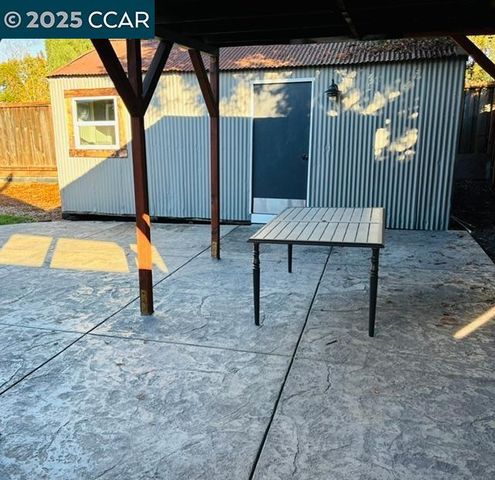 4245 Valley Ave, Martinez, CA 94553