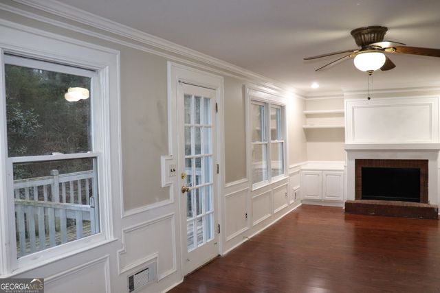 932 Granite Springs Lane, Stone Mountain, GA 30083