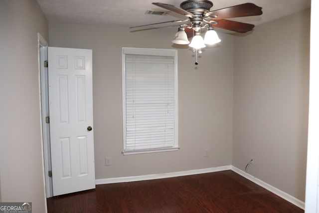 932 Granite Springs Lane, Stone Mountain, GA 30083