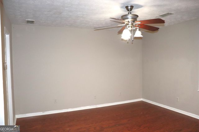 932 Granite Springs Lane, Stone Mountain, GA 30083