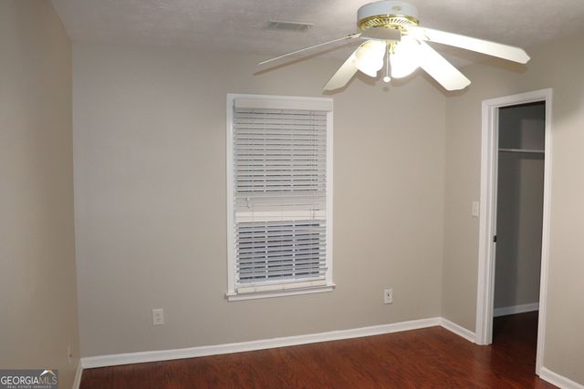 932 Granite Springs Lane, Stone Mountain, GA 30083