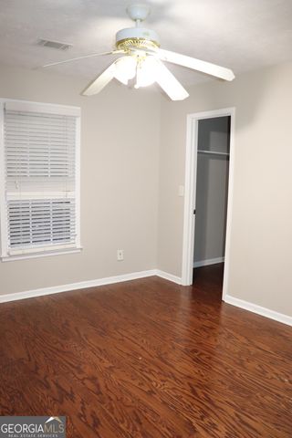 932 Granite Springs Lane, Stone Mountain, GA 30083