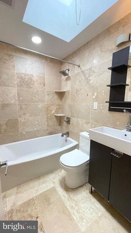 324 AVON ST, Philadelphia, PA 19116