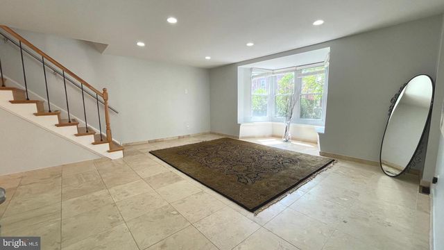 324 AVON ST, Philadelphia, PA 19116