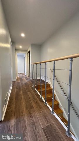 324 AVON ST, Philadelphia, PA 19116