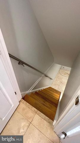 324 AVON ST, Philadelphia, PA 19116