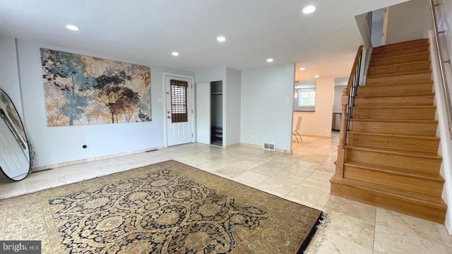 324 AVON ST, Philadelphia, PA 19116