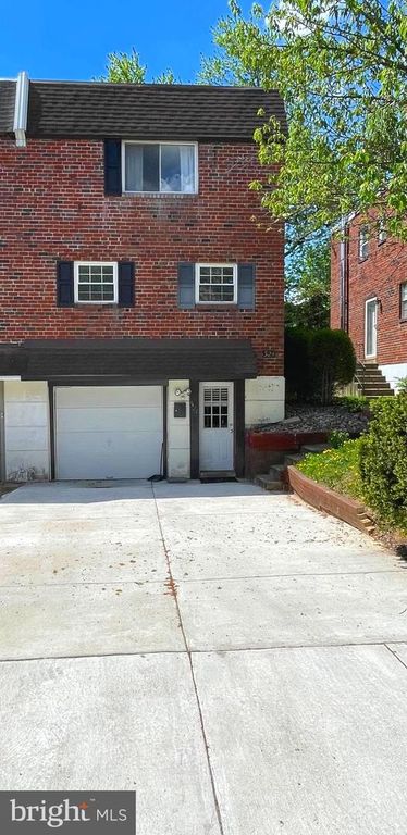 324 AVON ST, Philadelphia, PA 19116