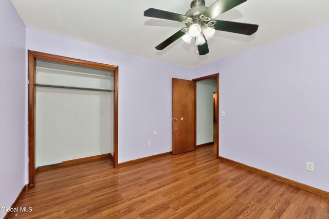 28 Cardinal Lane, New Baltimore, NY 12124