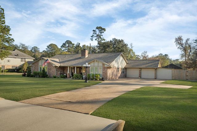 1006 Castle Hill Trail, Kingwood, TX 77339