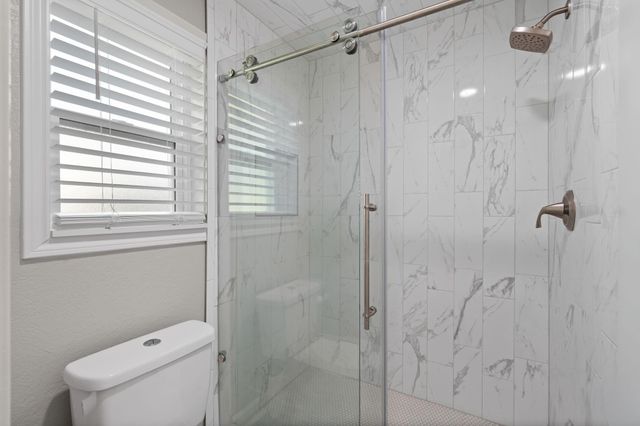 1006 Castle Hill Trail, Kingwood, TX 77339