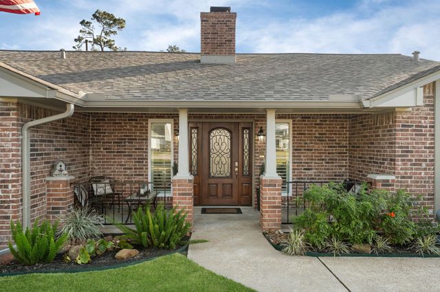 1006 Castle Hill Trail, Kingwood, TX 77339