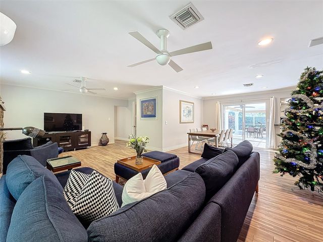 4100 NE 25TH Avenue, Lighthouse Point, FL 33064