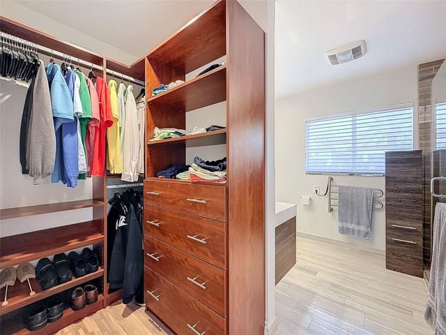 4100 NE 25TH Avenue, Lighthouse Point, FL 33064