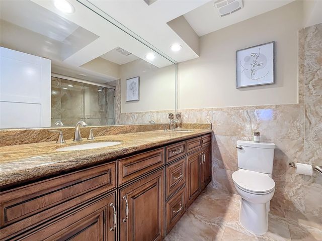 4100 NE 25TH Avenue, Lighthouse Point, FL 33064