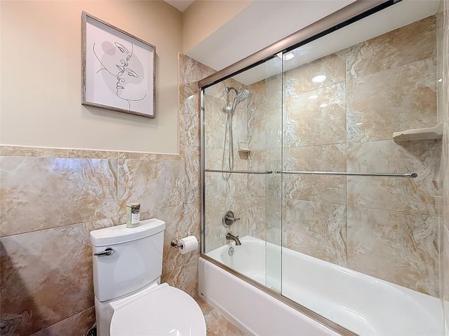 4100 NE 25TH Avenue, Lighthouse Point, FL 33064
