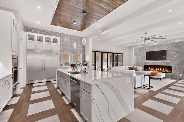 6201 Casa Blanca Drive NW, Albuquerque, NM 87120