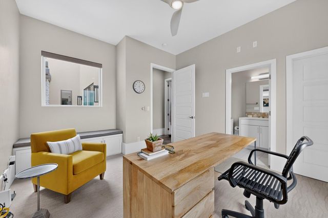 6201 Casa Blanca Drive NW, Albuquerque, NM 87120