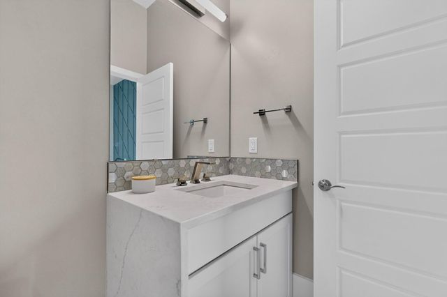 6201 Casa Blanca Drive NW, Albuquerque, NM 87120