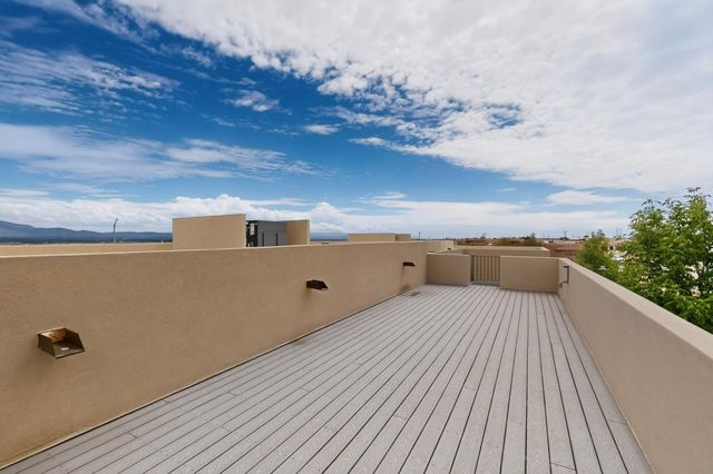 6201 Casa Blanca Drive NW, Albuquerque, NM 87120