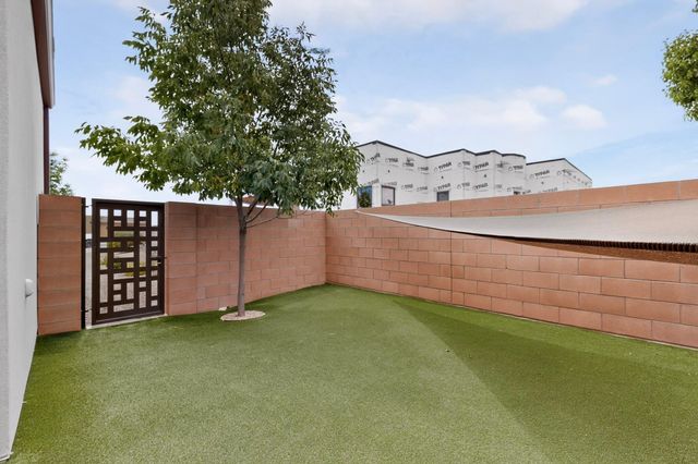 6201 Casa Blanca Drive NW, Albuquerque, NM 87120