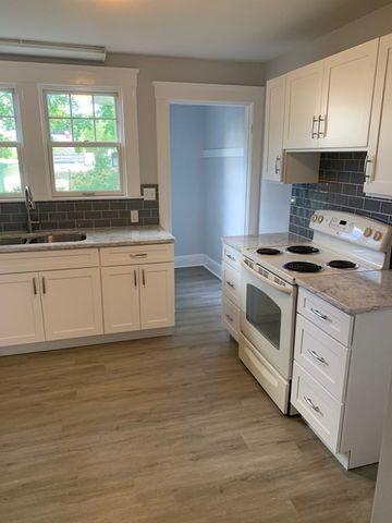 4 Martin Street 1, Marblehead, MA 01945