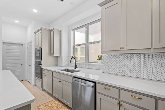 4315 Smokey Quartz Lane, Arlington, TX 76005